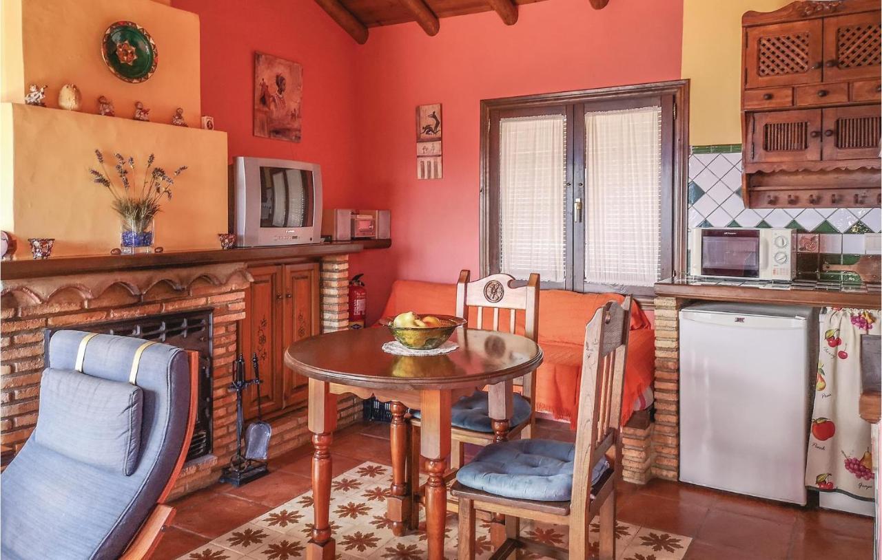 Nice Home In Benalauria With Kitchenette Luaran gambar